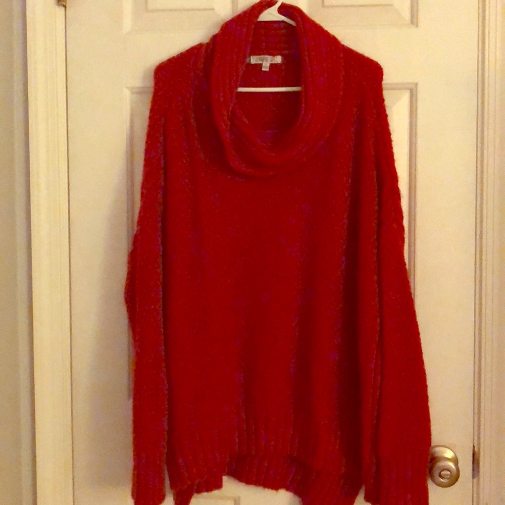 Jennifer Lopez oversized sweater